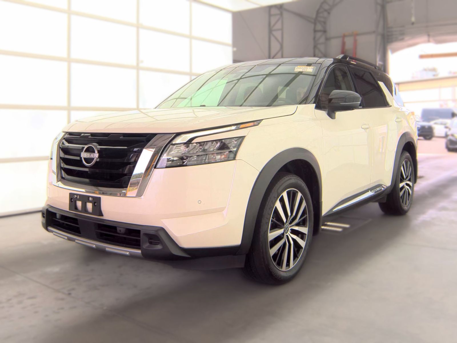 2024 Nissan Pathfinder Platinum AWD
