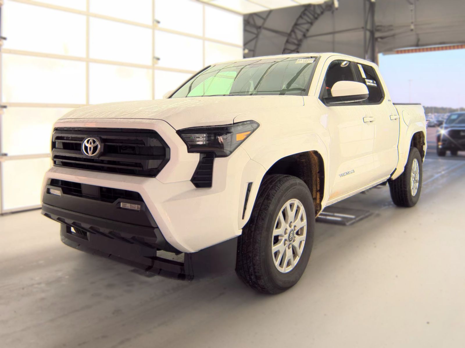2025 Toyota Tacoma SR5 AWD