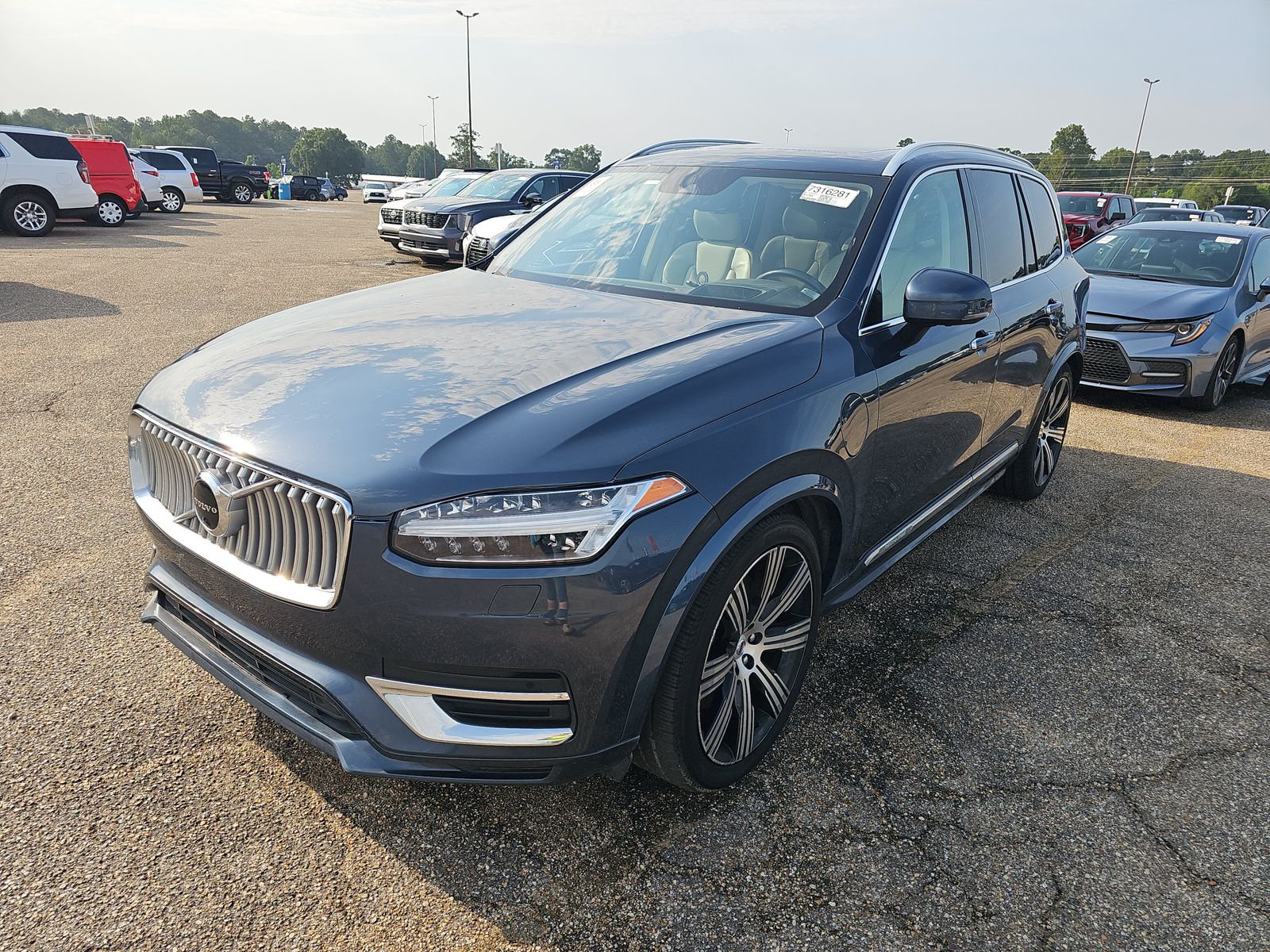 2022 Volvo XC90 Recharge T8 Inscription AWD