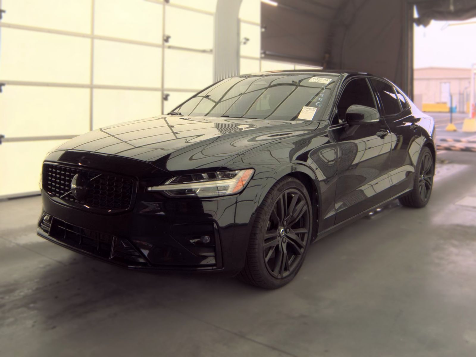 2024 Volvo S60 B5 Plus AWD