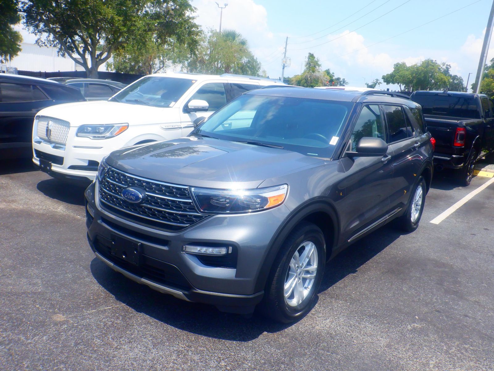 2023 Ford Explorer XLT AWD