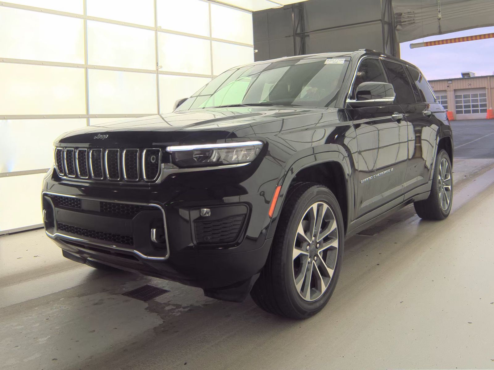 2023 Jeep Grand Cherokee Overland AWD