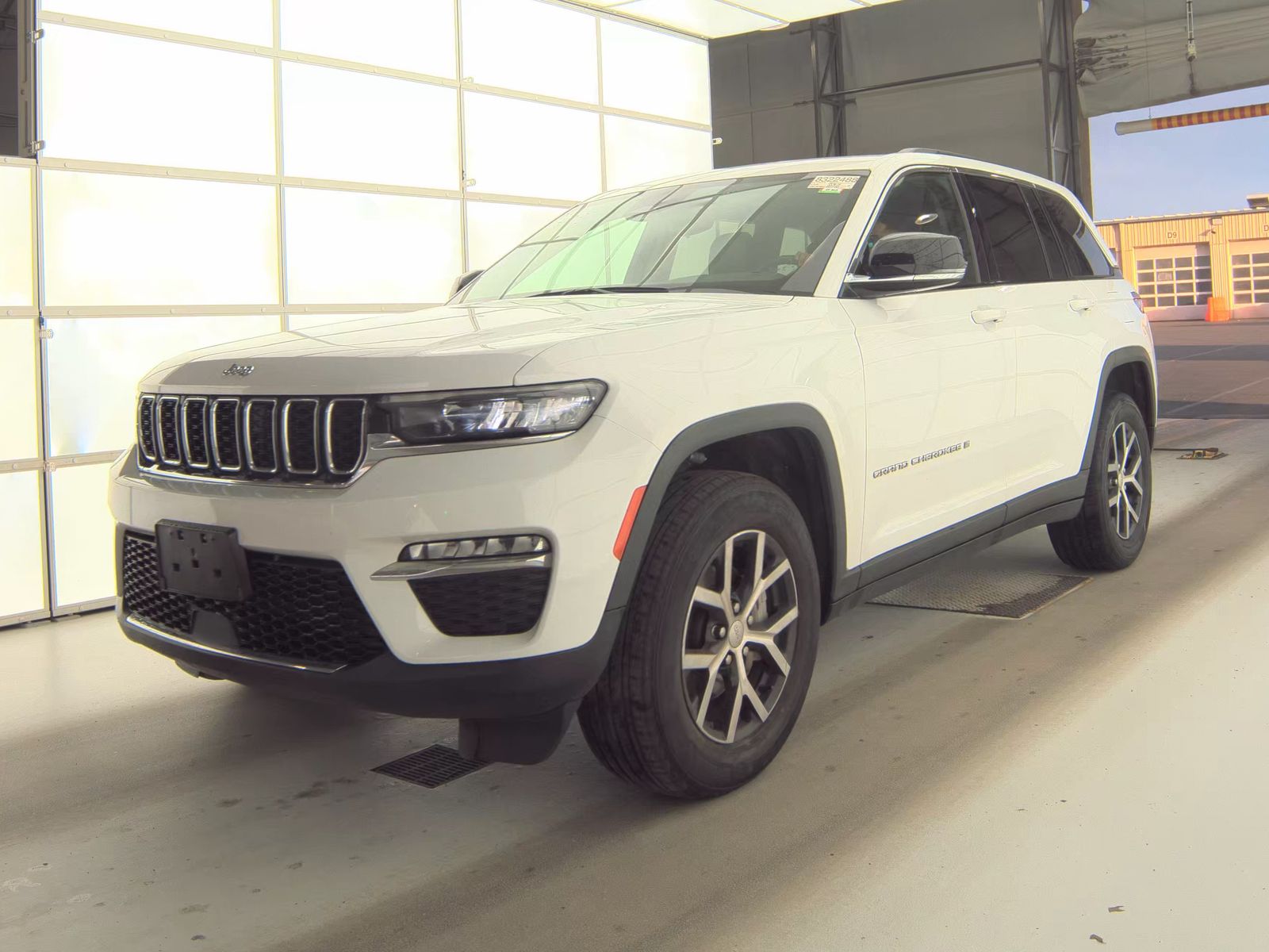 2023 Jeep Grand Cherokee Limited AWD