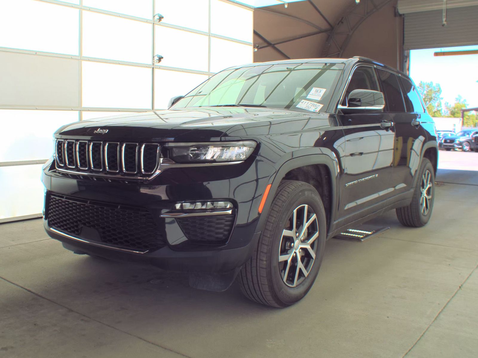 2023 Jeep Grand Cherokee Limited AWD