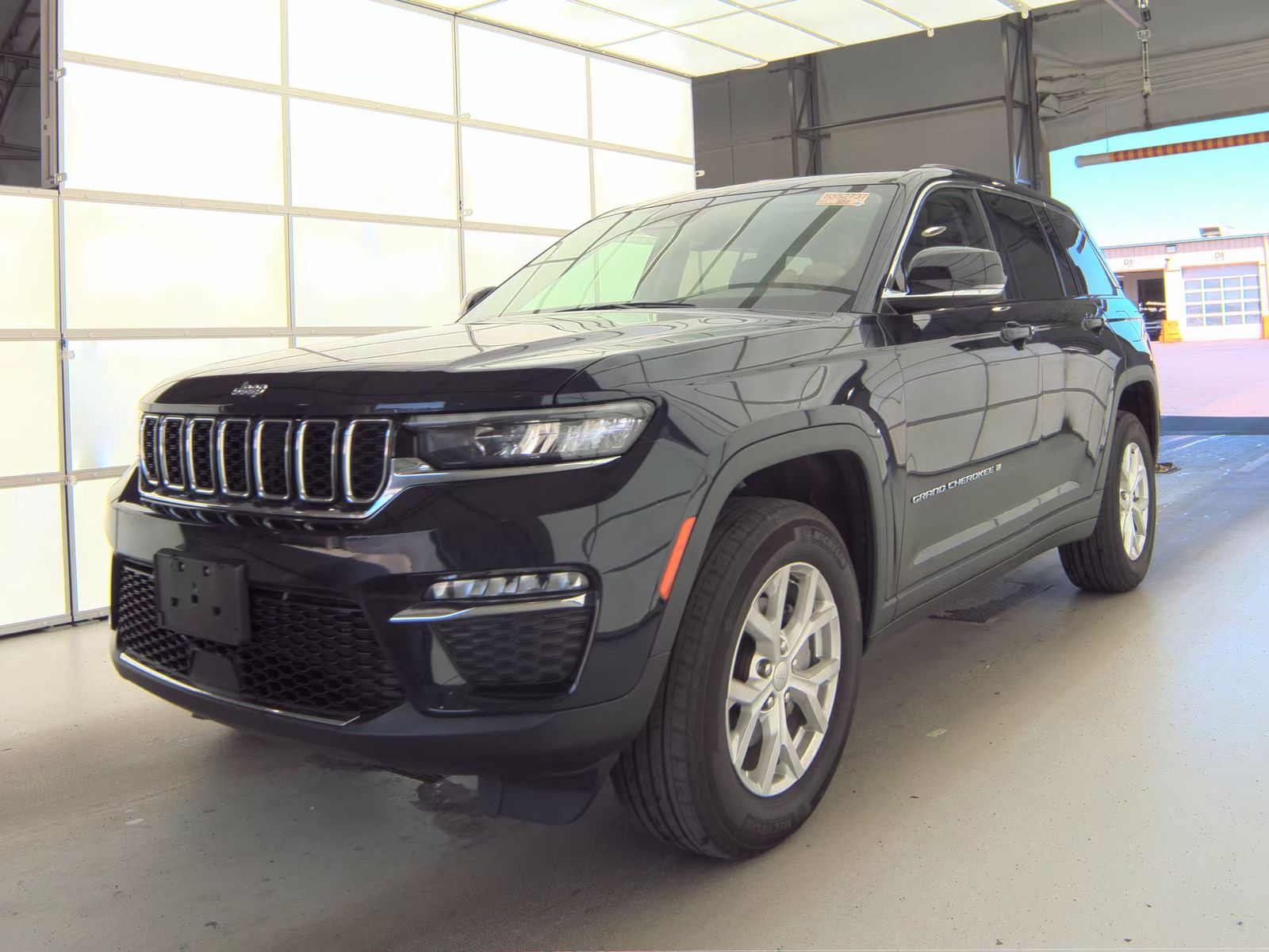 2023 Jeep Grand Cherokee Limited AWD