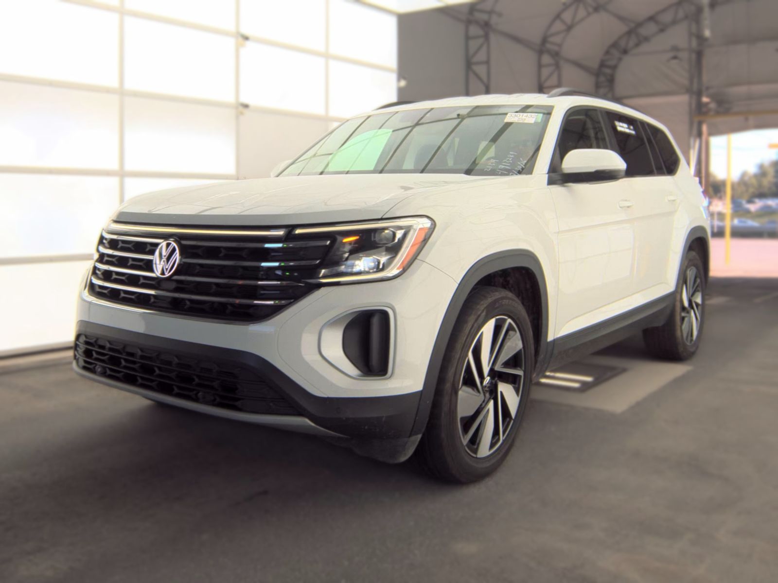 2025 Volkswagen Atlas 2.0T SE FWD