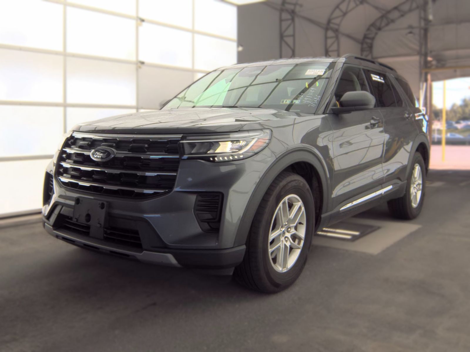 2025 Ford Explorer Active AWD