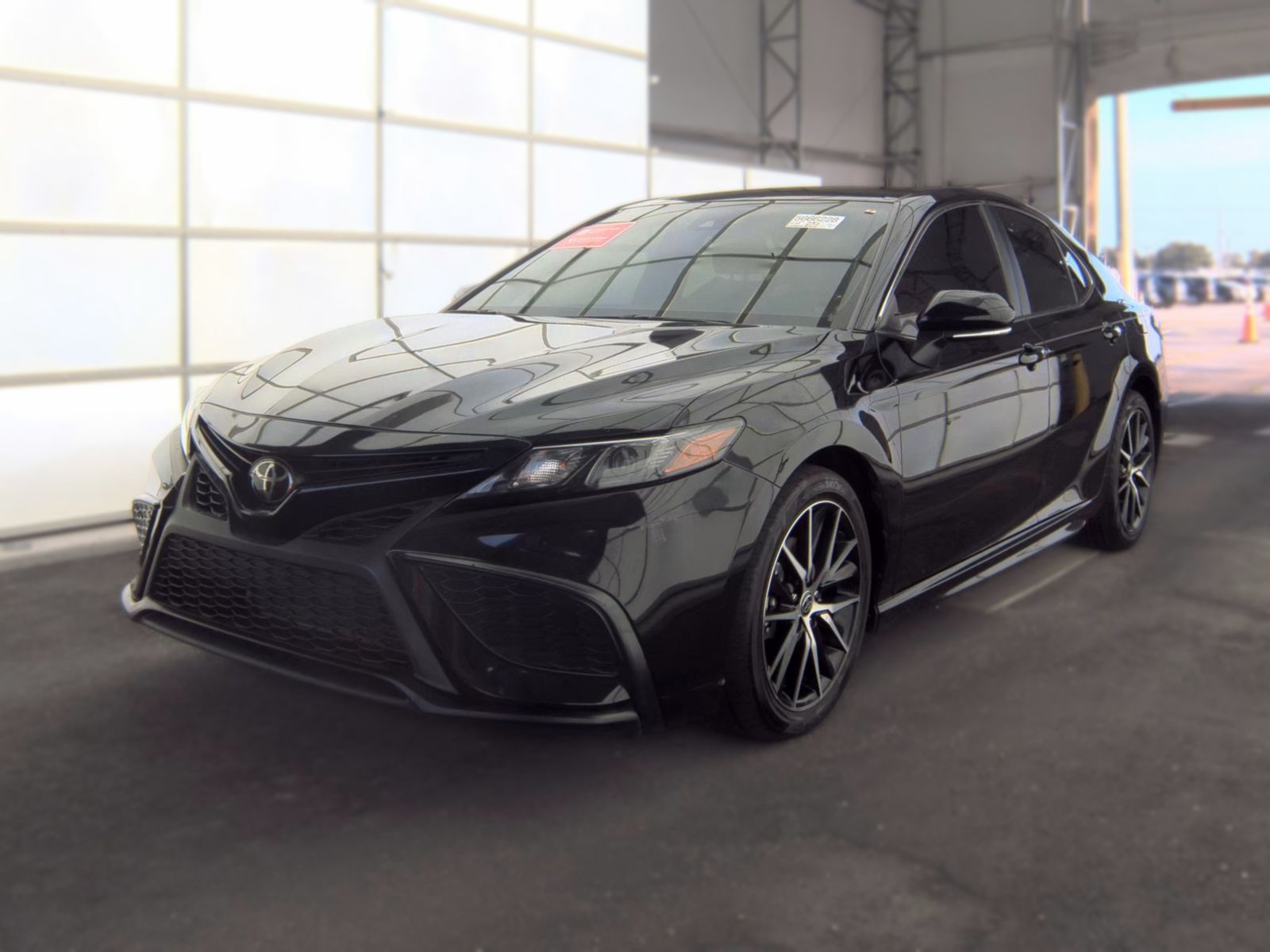 2024 Toyota Camry SE FWD