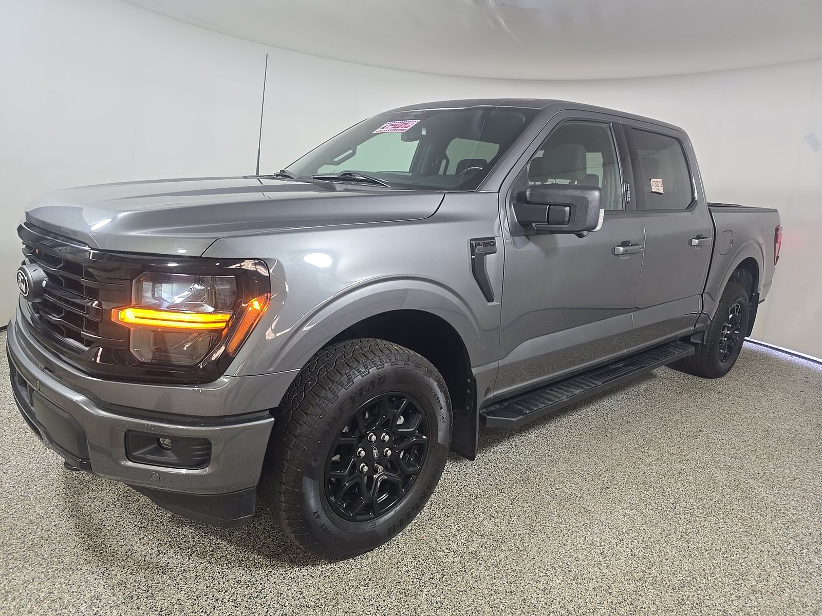 2024 Ford F-150 XLT AWD