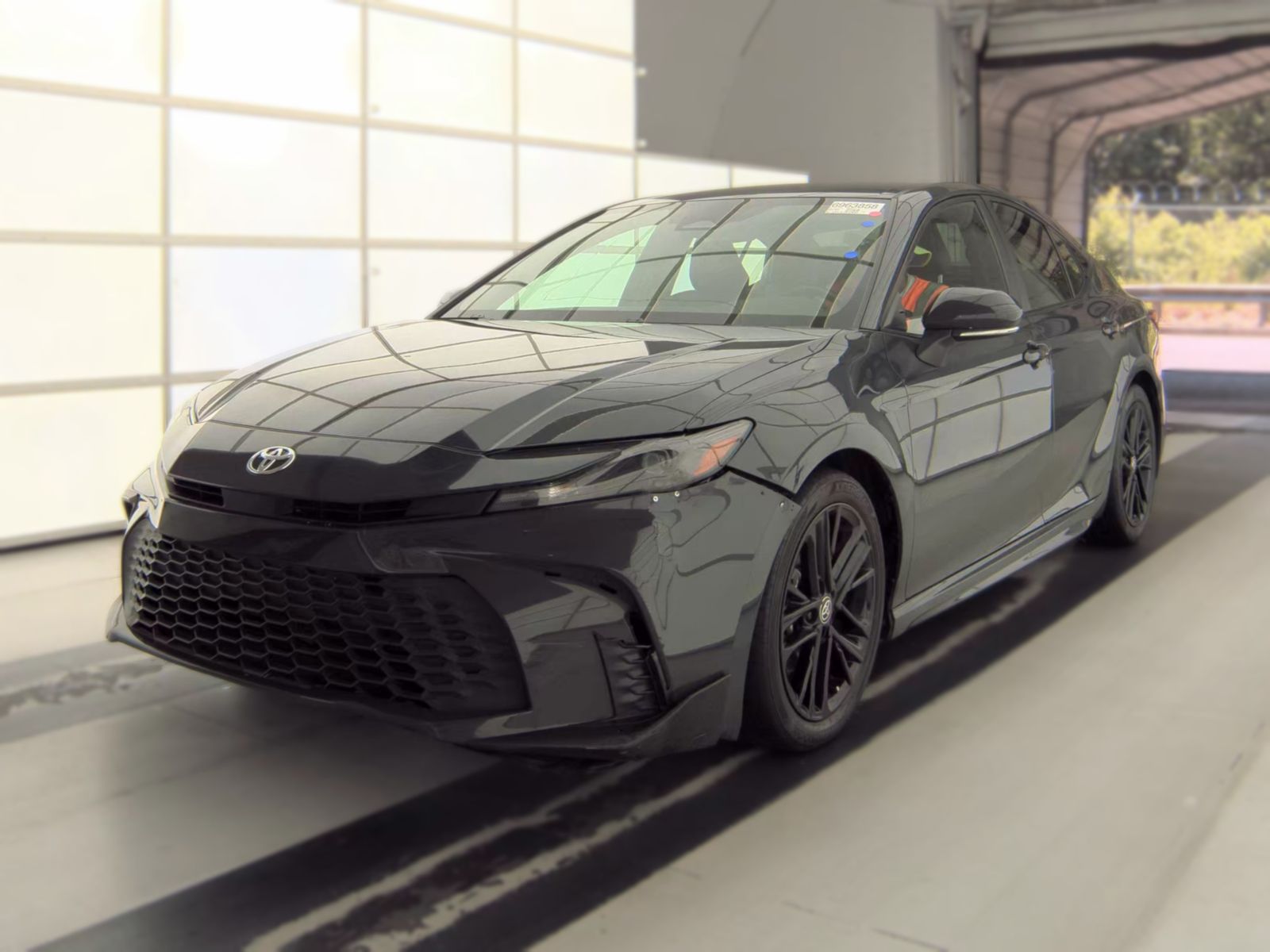 2025 Toyota Camry SE FWD