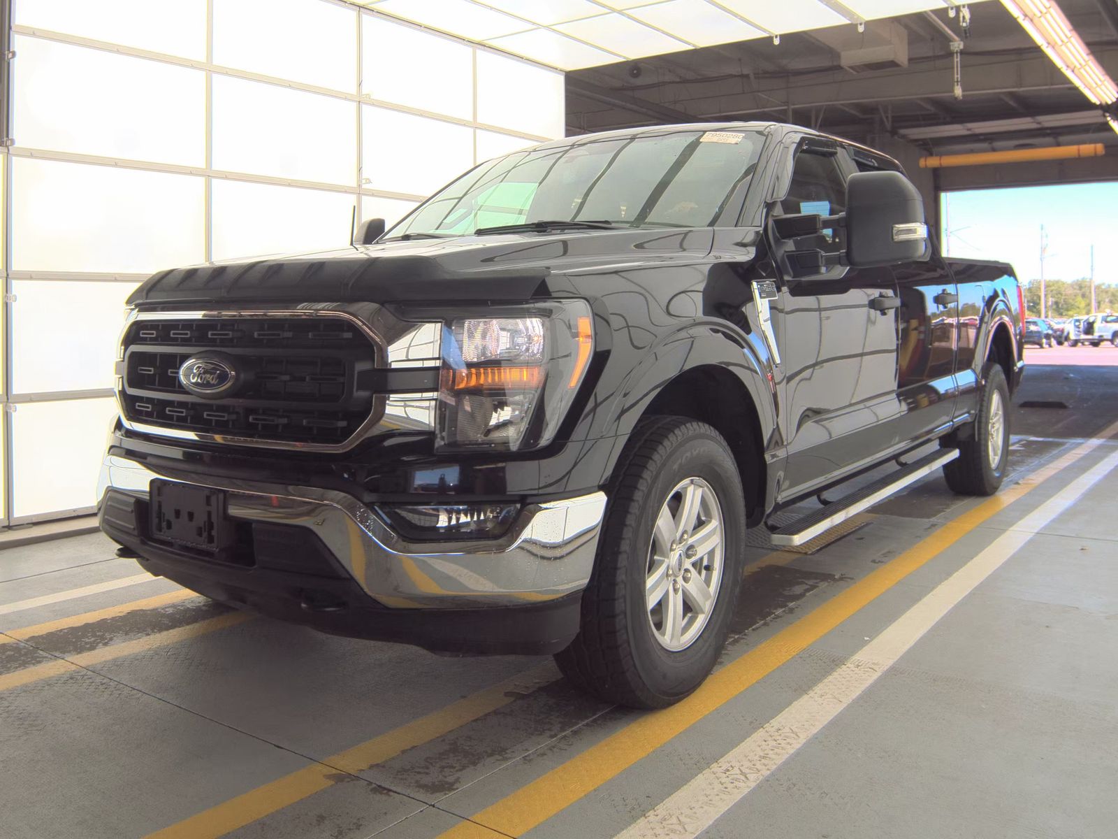 2023 Ford F-150 XLT AWD