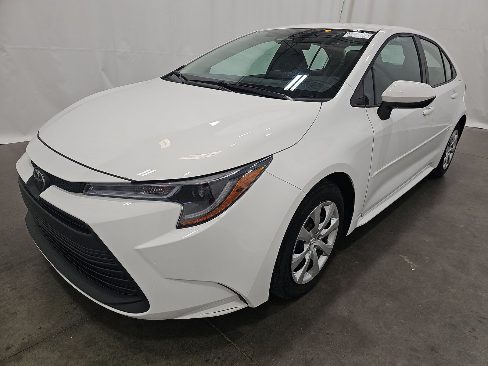 2025 Toyota Corolla LE FWD