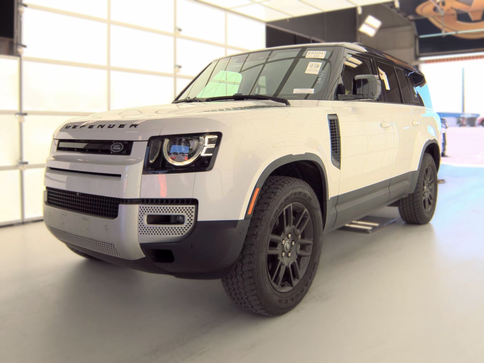 2023 Land Rover Defender 130 SE FWD