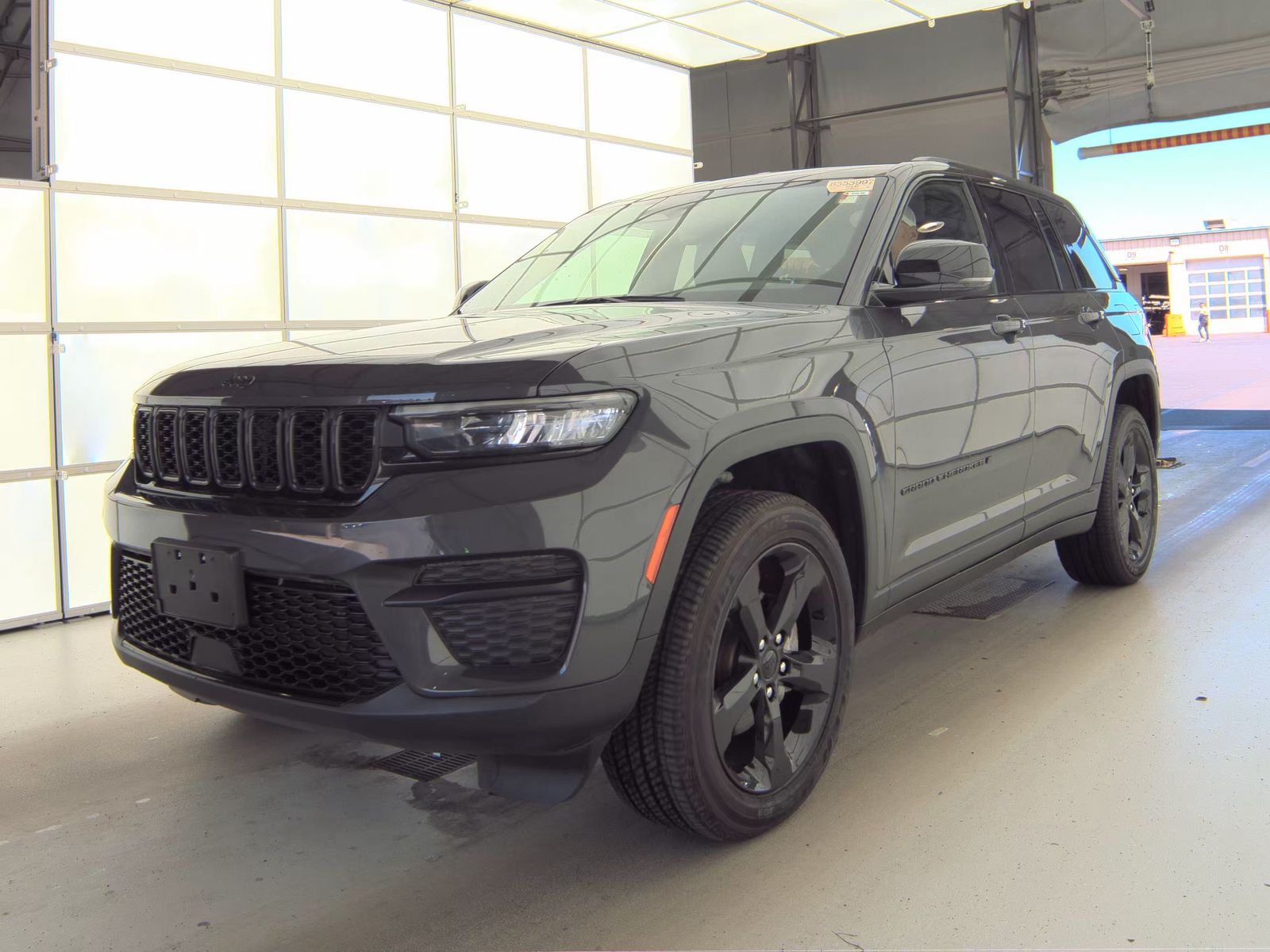 2023 Jeep Grand Cherokee Altitude AWD