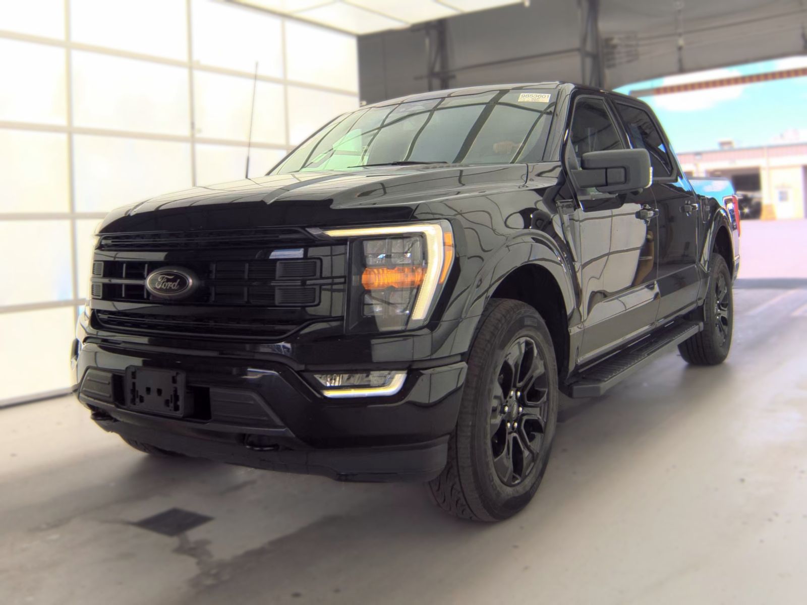 2023 Ford F-150 XLT AWD