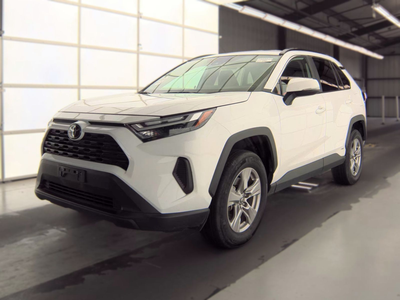 2025 Toyota RAV4 Hybrid XLE AWD