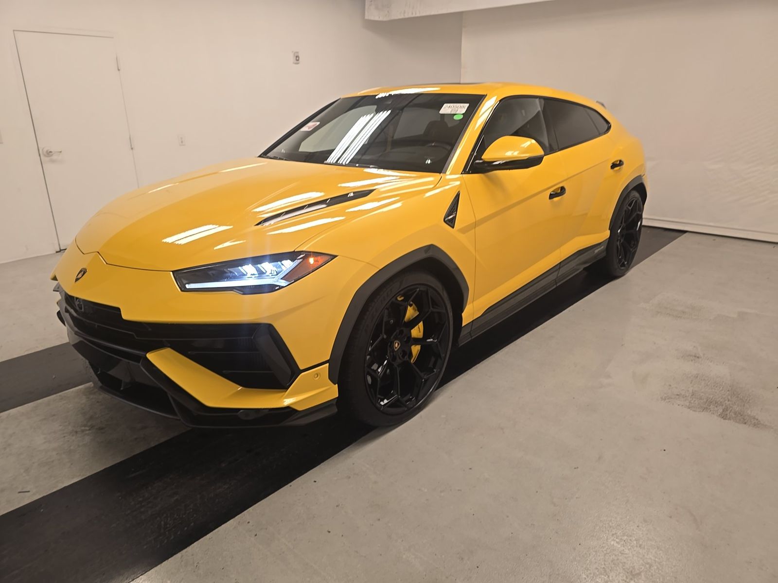2024 Lamborghini Urus Performante AWD