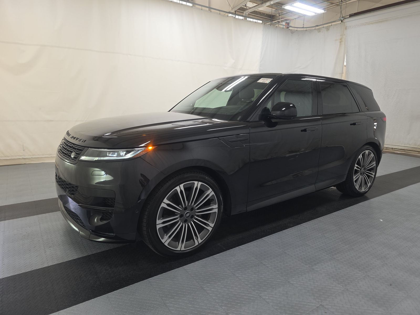 2024 Land Rover Range Rover Sport Dynamic SE FWD