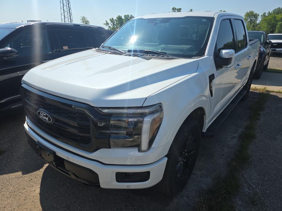 2025 Ford F-150 Lariat AWD