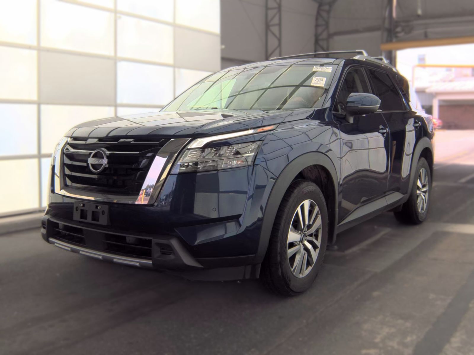 2023 Nissan Pathfinder SL AWD