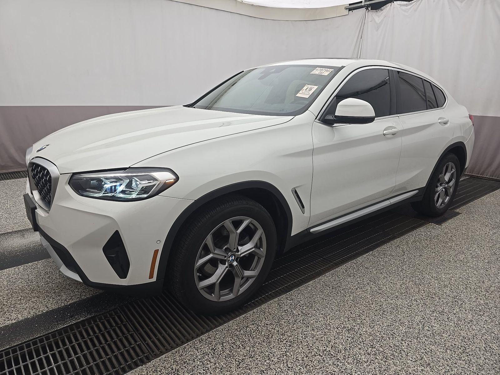 2024 BMW X4 xDrive30i AWD