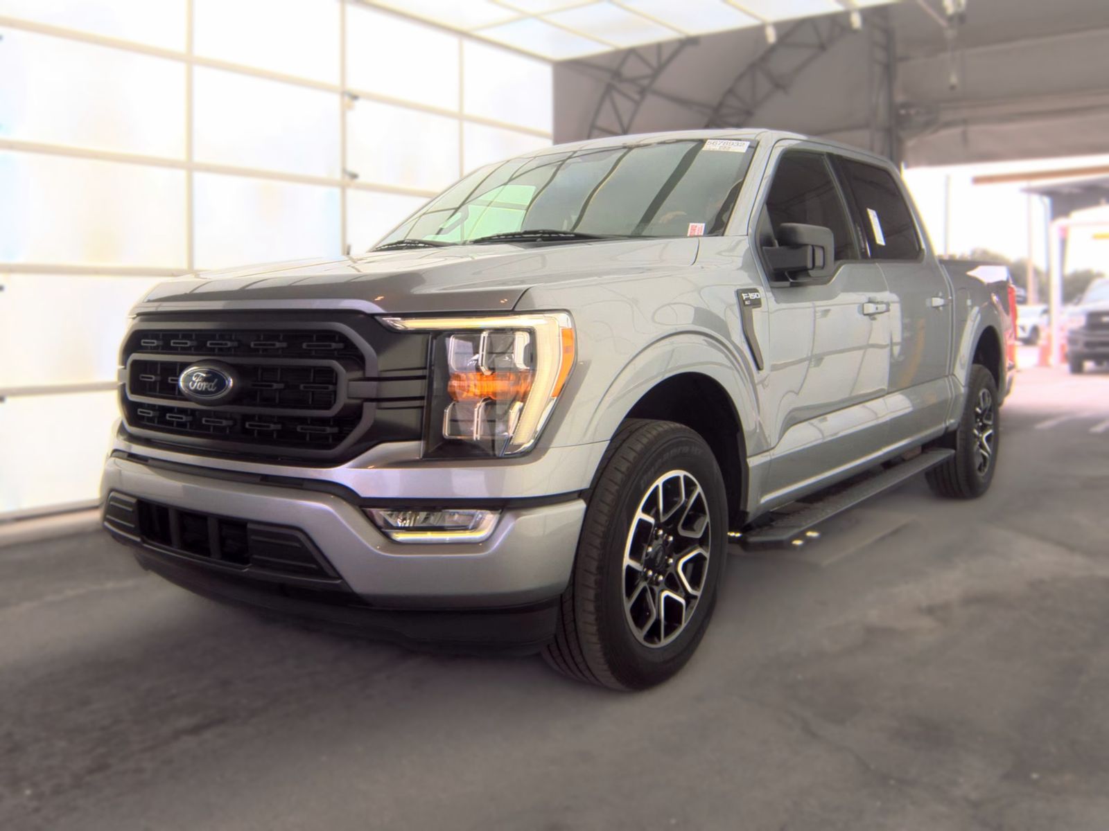 2023 Ford F-150 XLT RWD