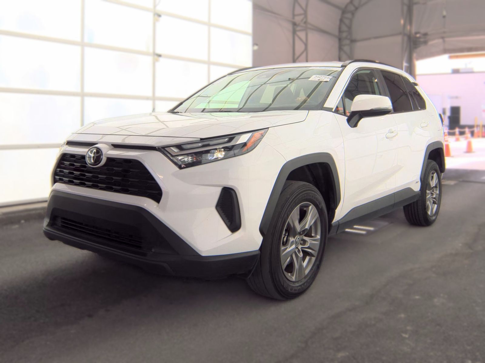 2025 Toyota RAV4 Hybrid XLE AWD