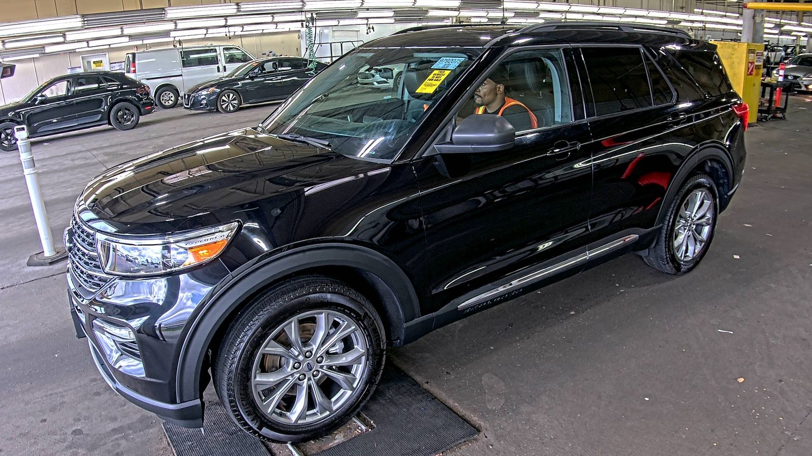 2023 Ford Explorer XLT AWD