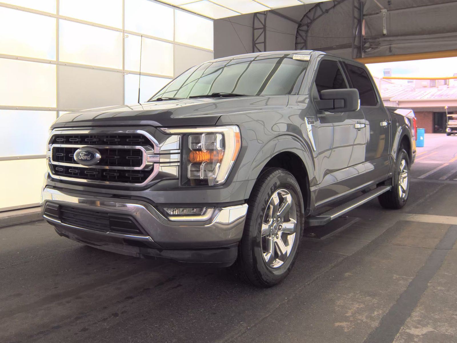 2023 Ford F-150 XLT RWD