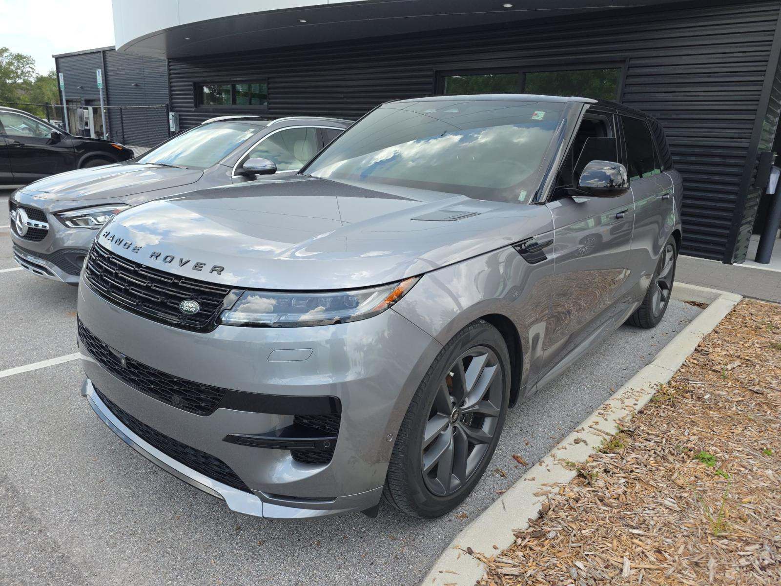 2024 Land Rover Range Rover Sport Dynamic SE FWD