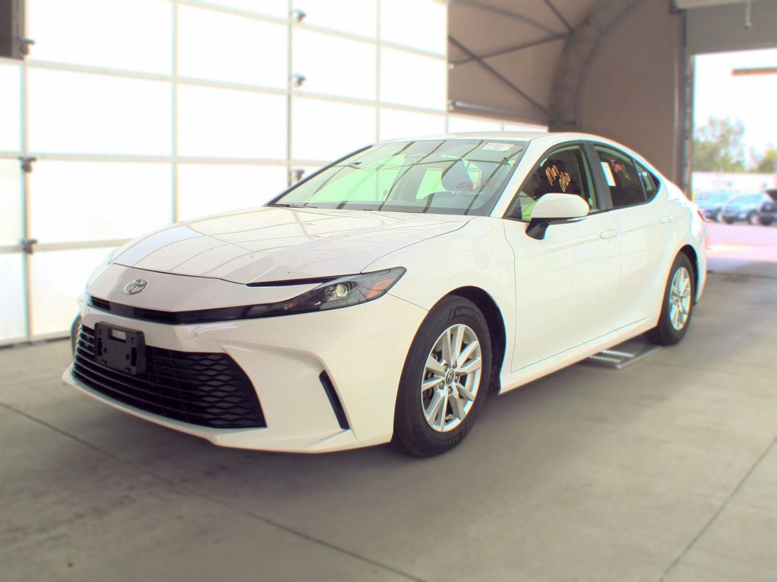 2025 Toyota Camry LE FWD