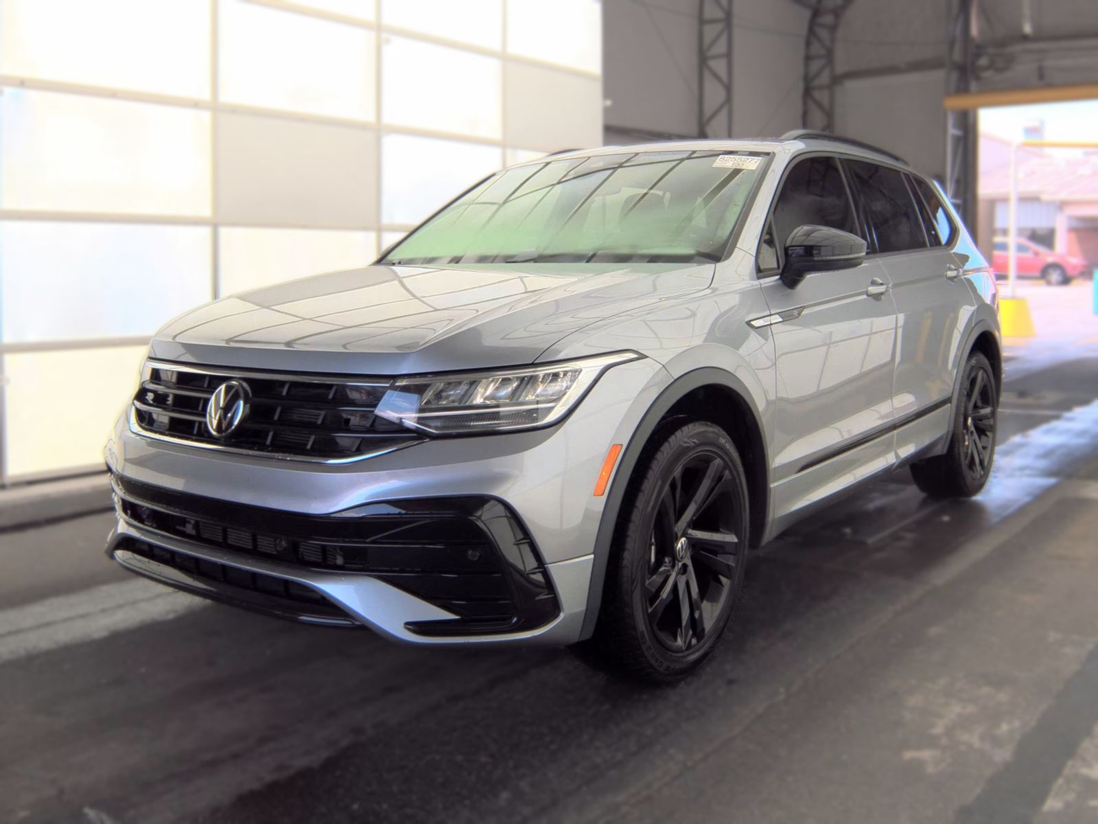 2023 Volkswagen Tiguan 2.0T SE R-Line Black AWD