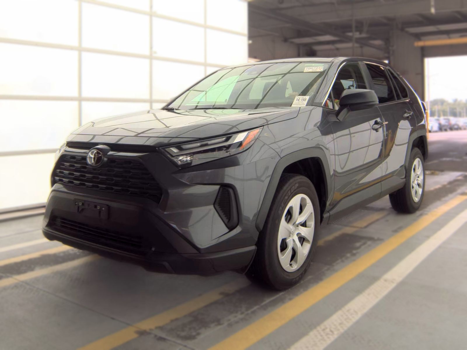 2025 Toyota RAV4 LE FWD