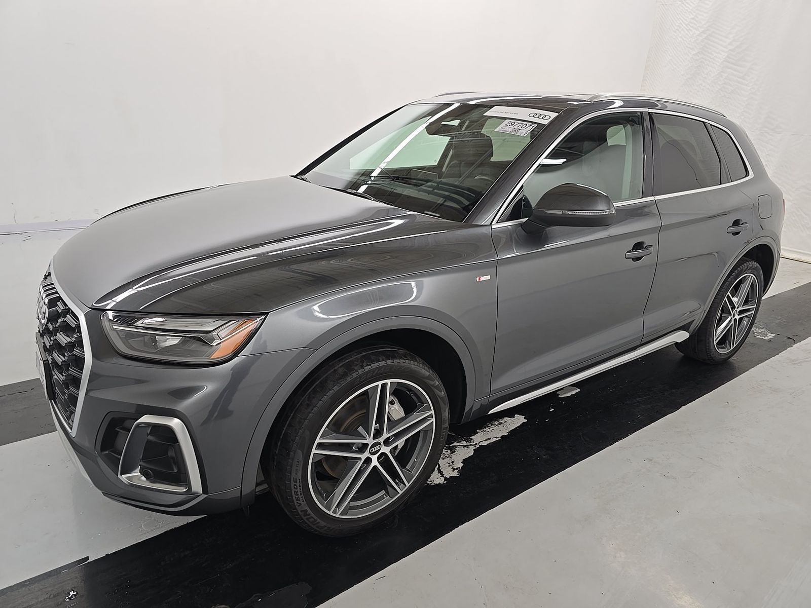 2022 Audi Q5 e Plug-In Hybrid S line Premium Plus AWD