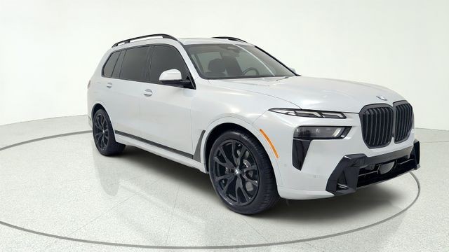 2025 BMW X7 xDrive40i AWD