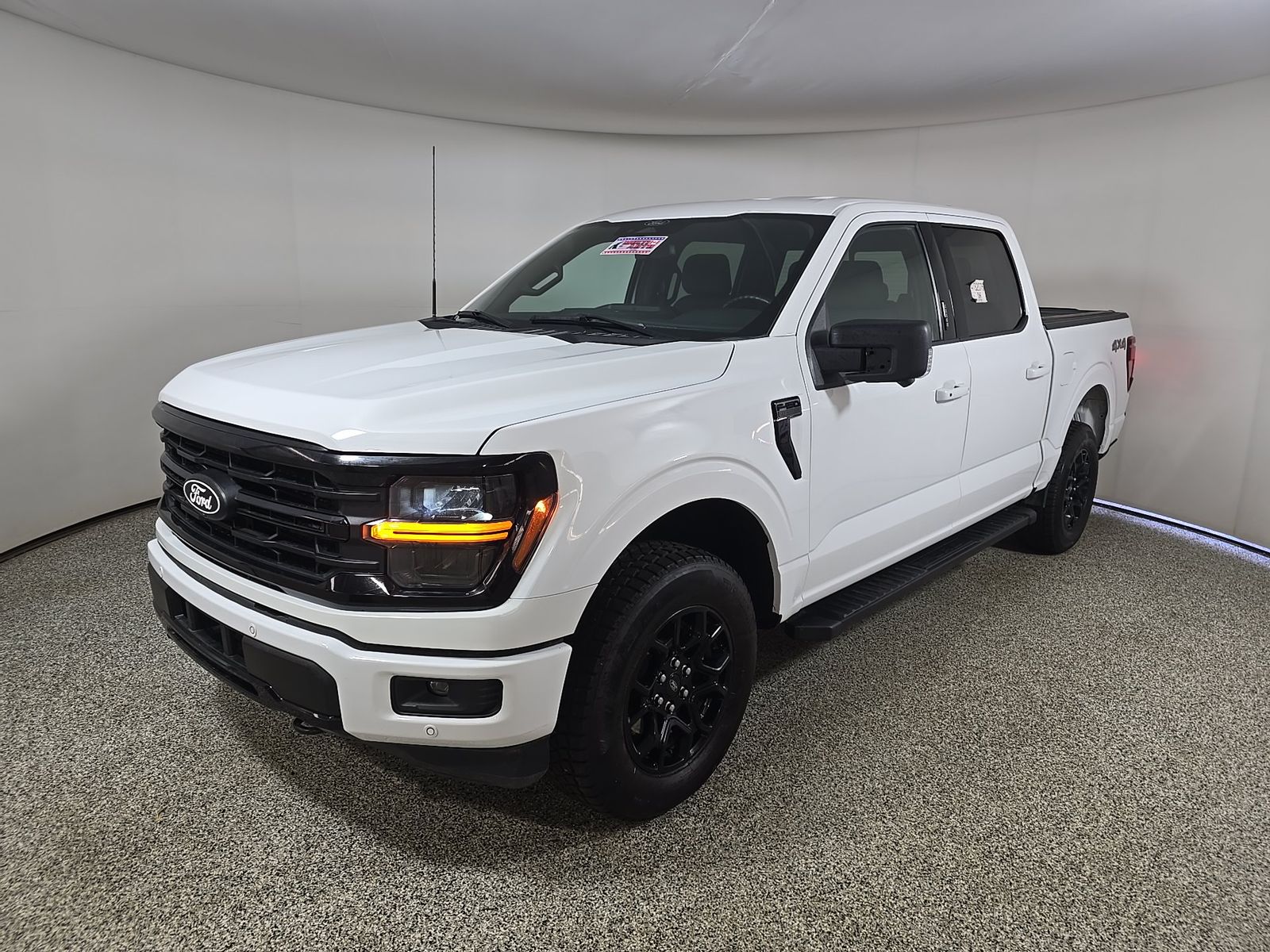 2024 Ford F-150 XLT AWD