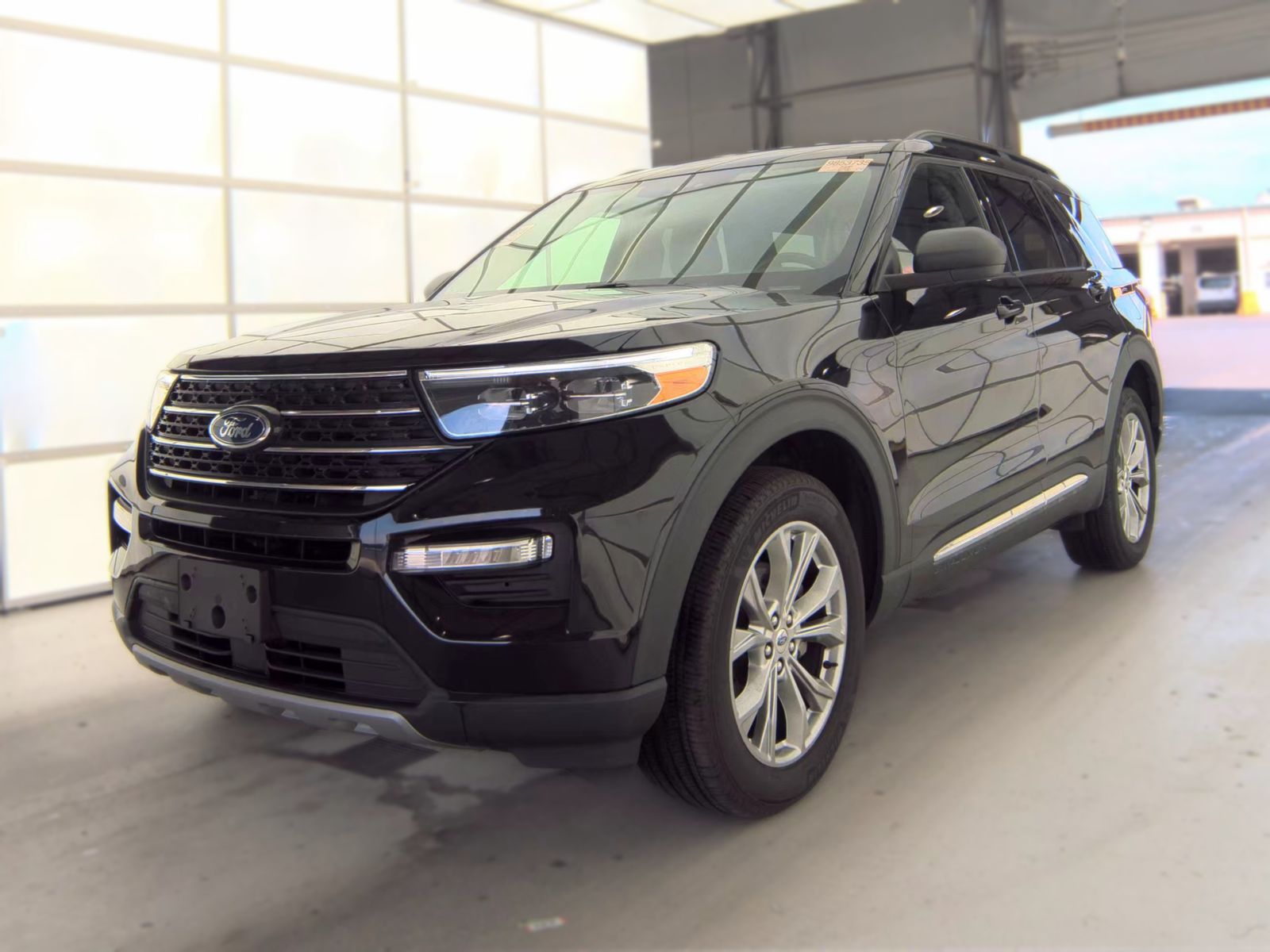 2023 Ford Explorer XLT AWD