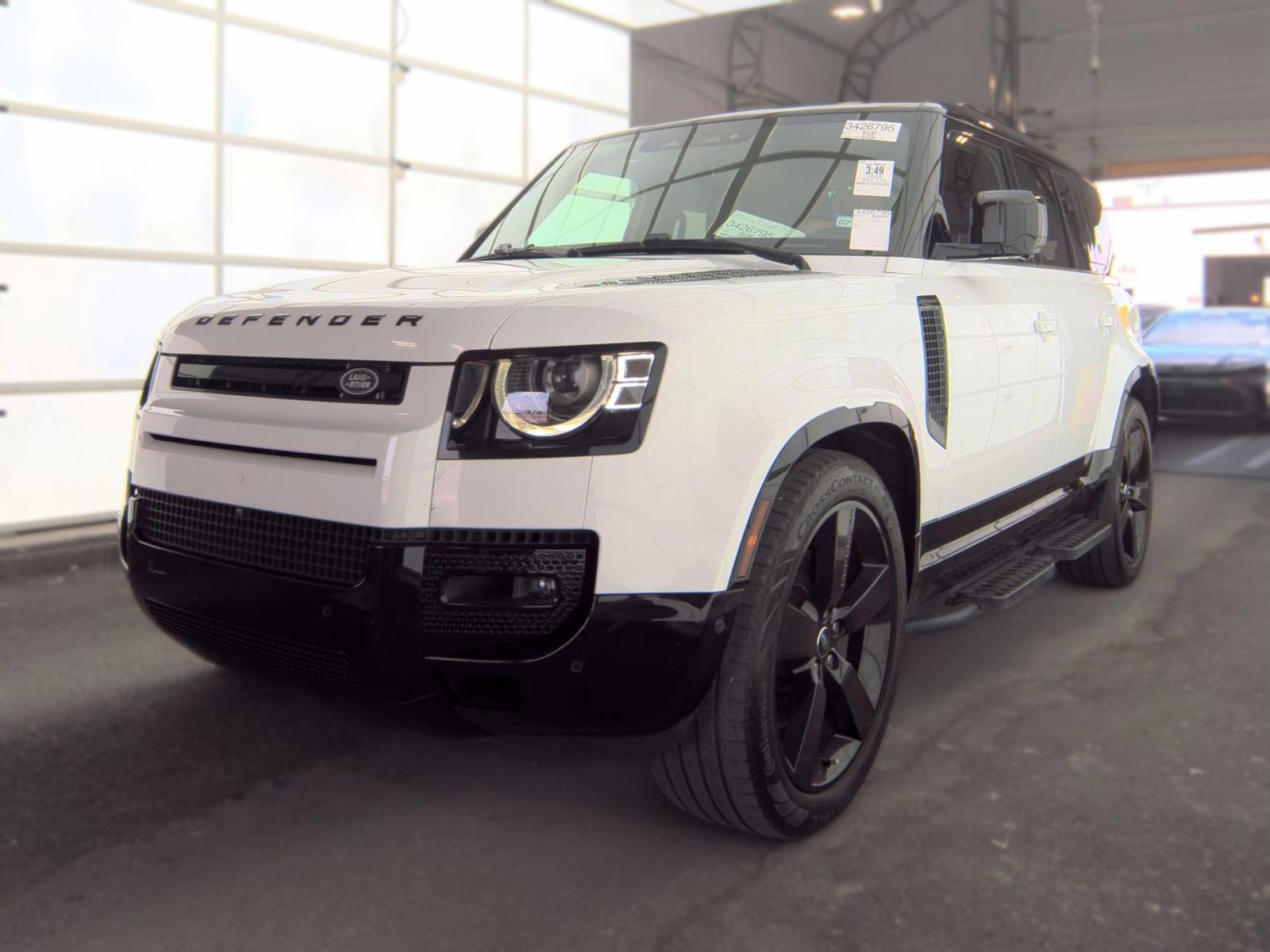 2024 Land Rover Defender 110 X-Dynamic SE AWD