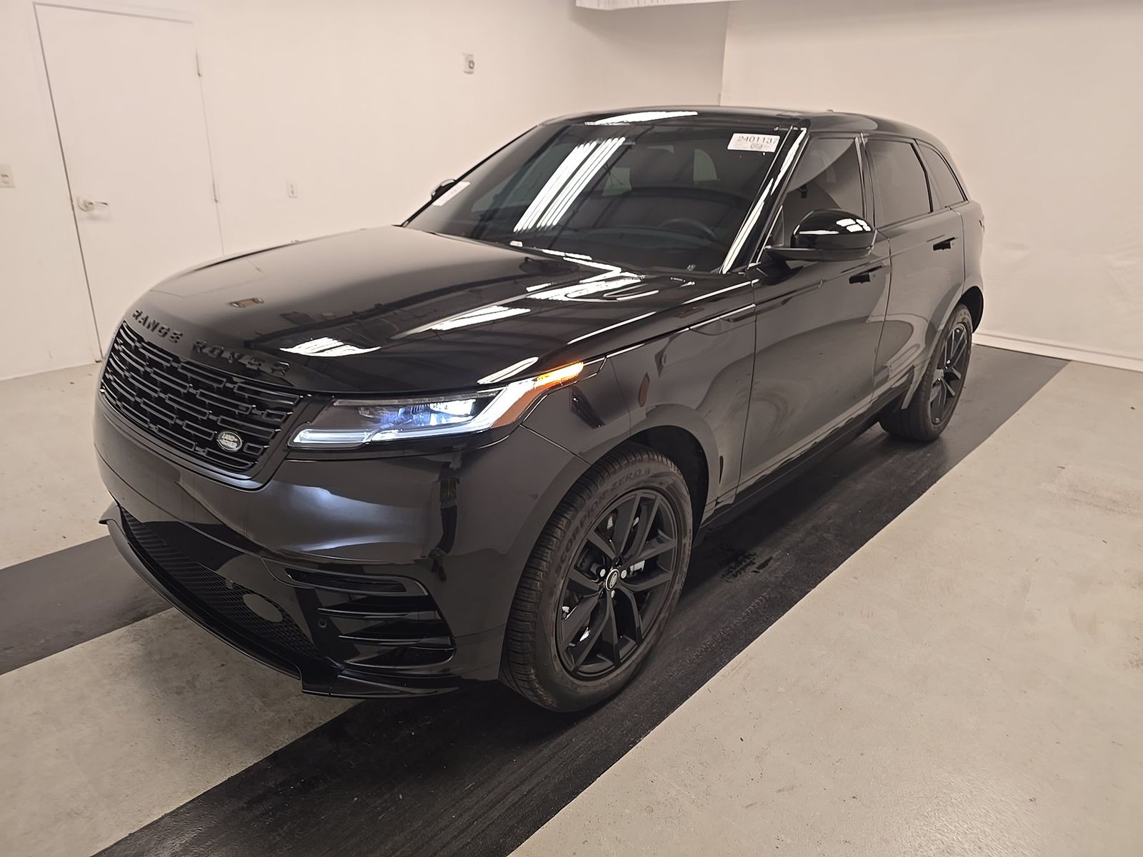 2024 Land Rover Range Rover Velar Dynamic SE FWD