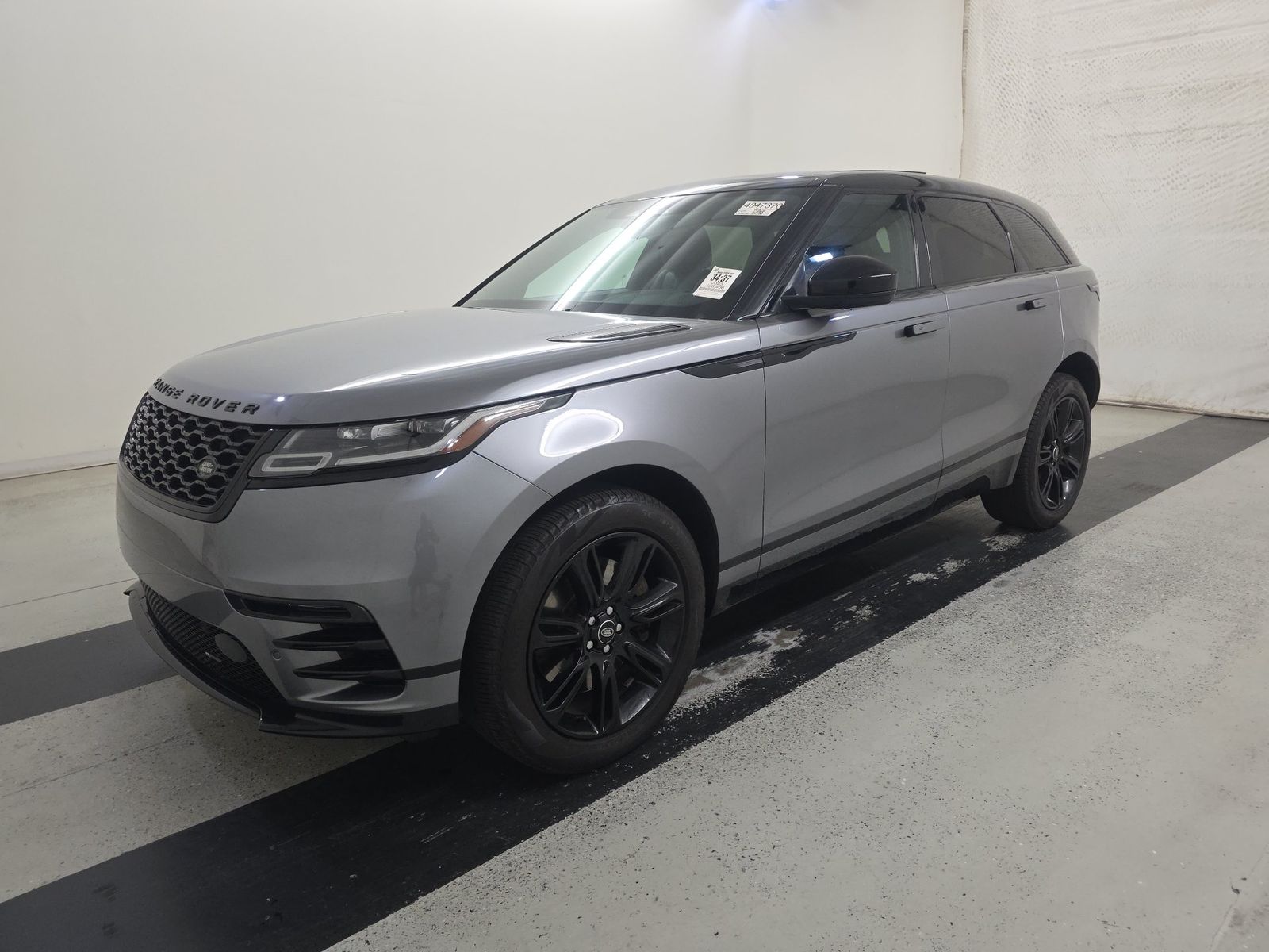 2023 Land Rover Range Rover Velar R-Dynamic S FWD