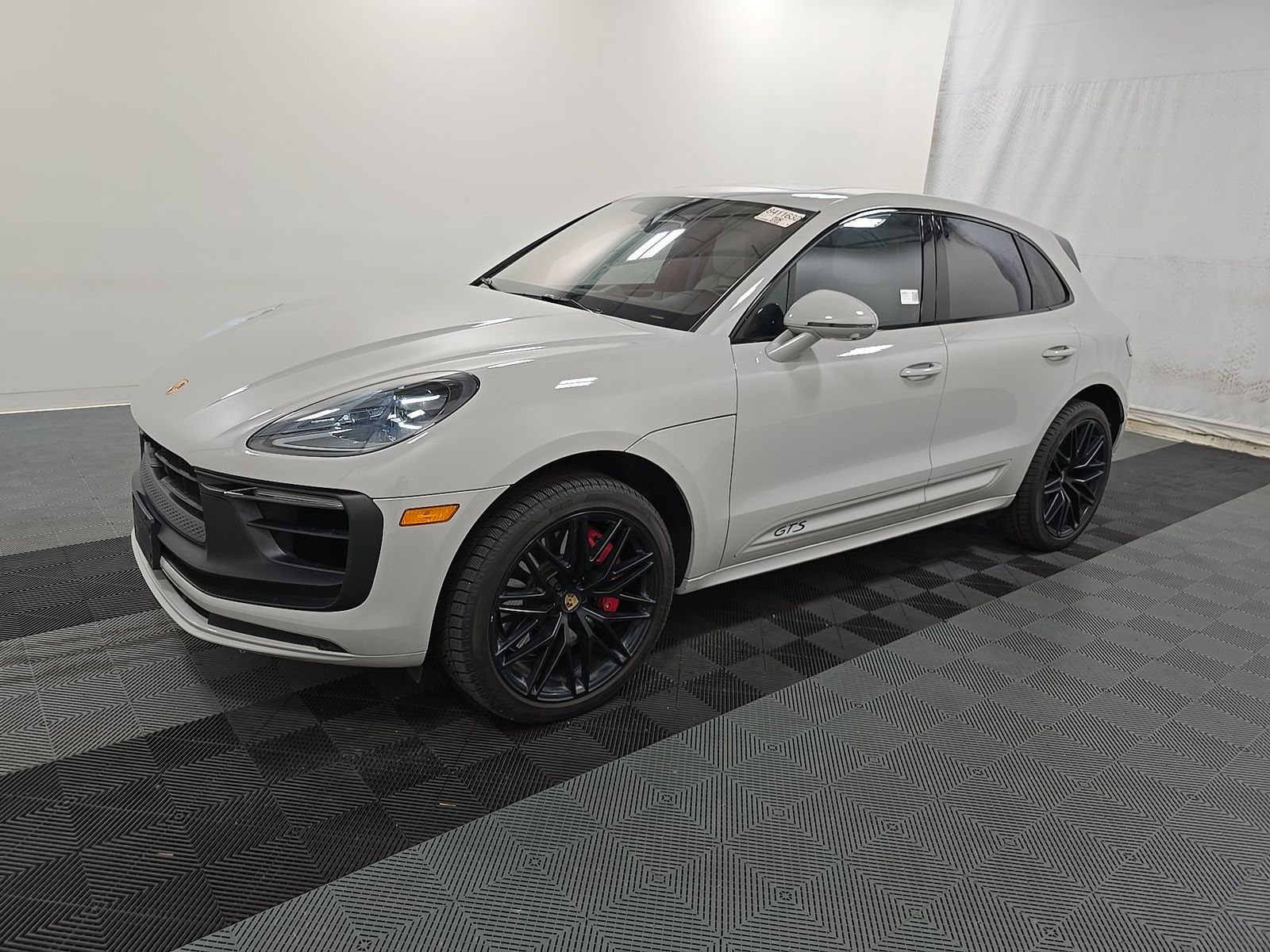 2024 Porsche Macan GTS AWD