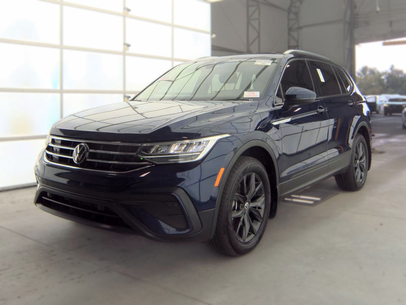 2023 Volkswagen Tiguan 2.0T SE FWD