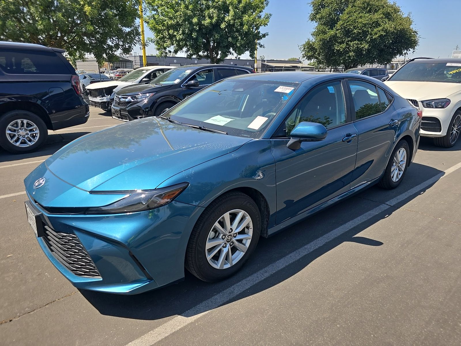 2025 Toyota Camry LE FWD