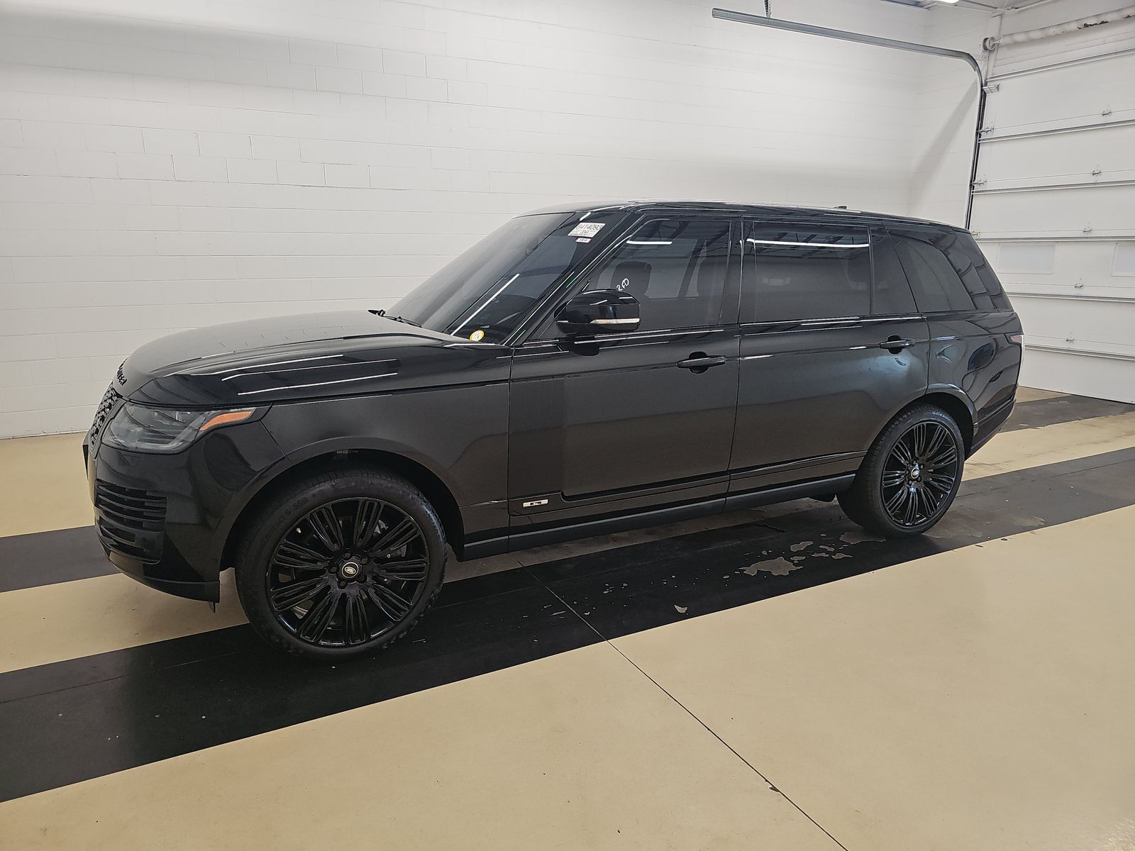 2021 Land Rover Range Rover P525 Westminster LWB FWD