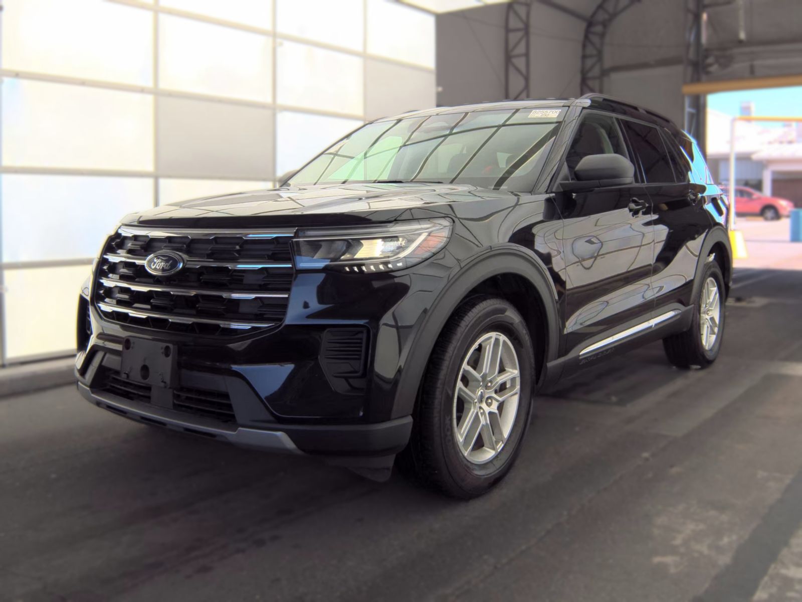 2025 Ford Explorer Active AWD