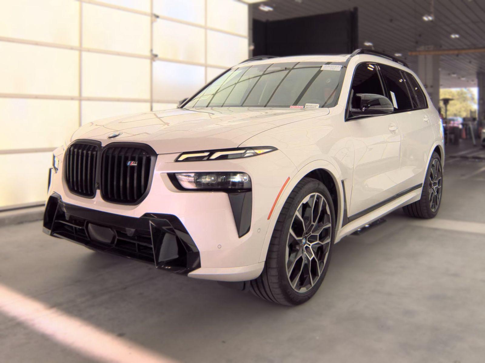 2024 BMW X7 M60i AWD
