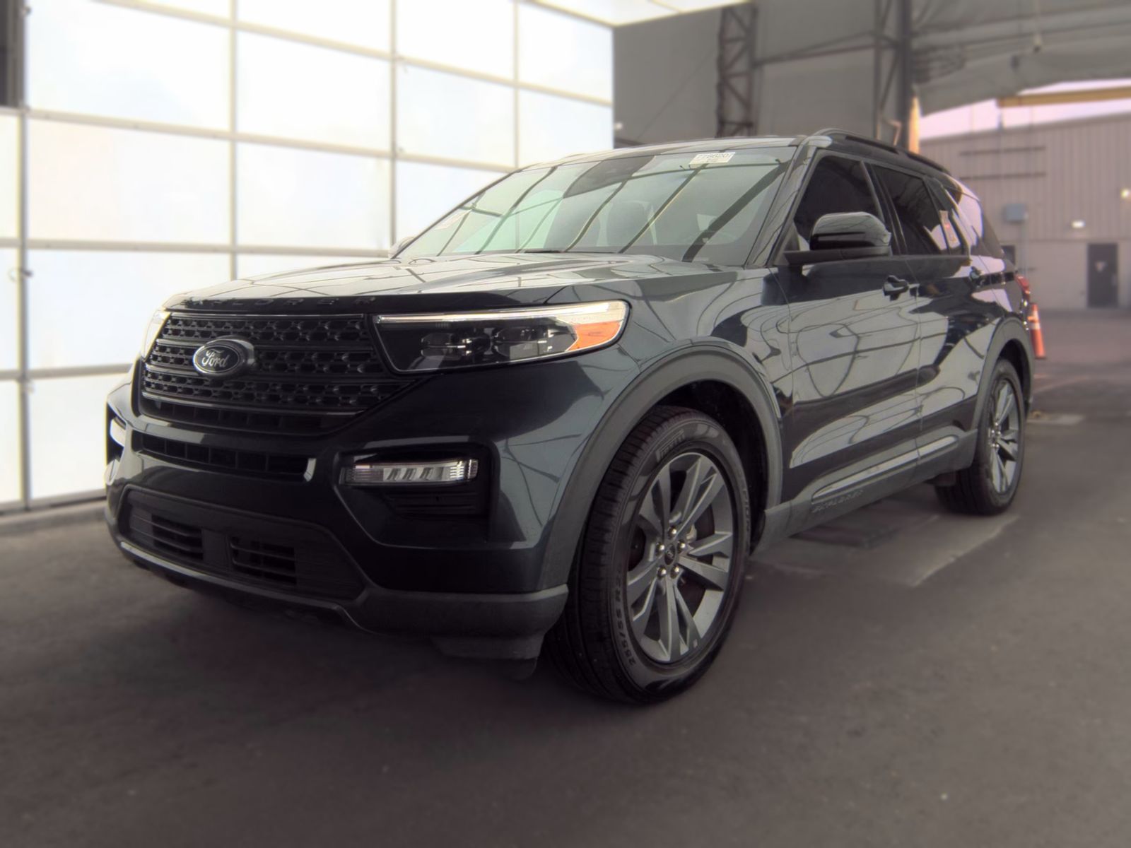 2022 Ford Explorer XLT RWD