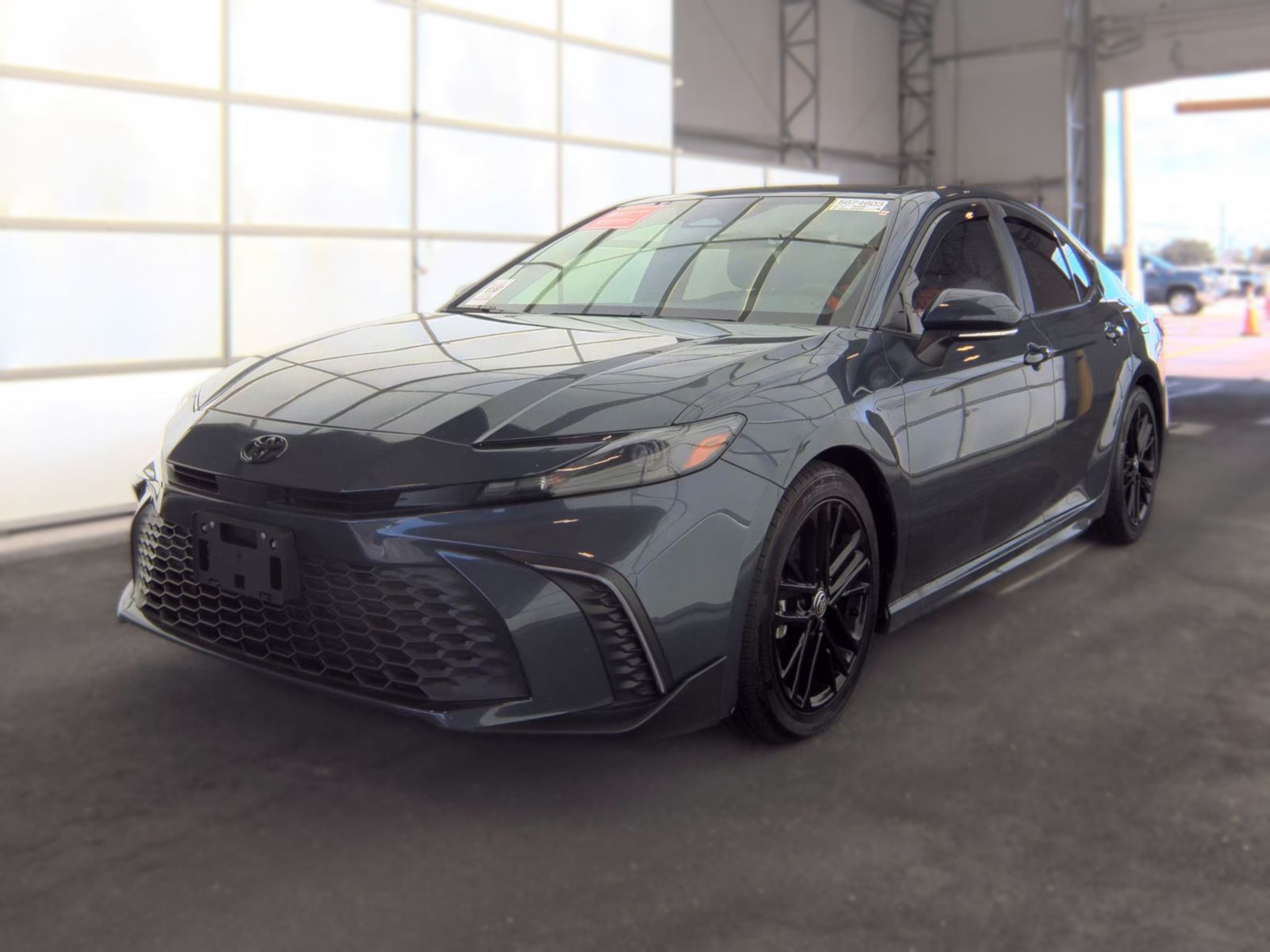 2026 Toyota Camry SE FWD