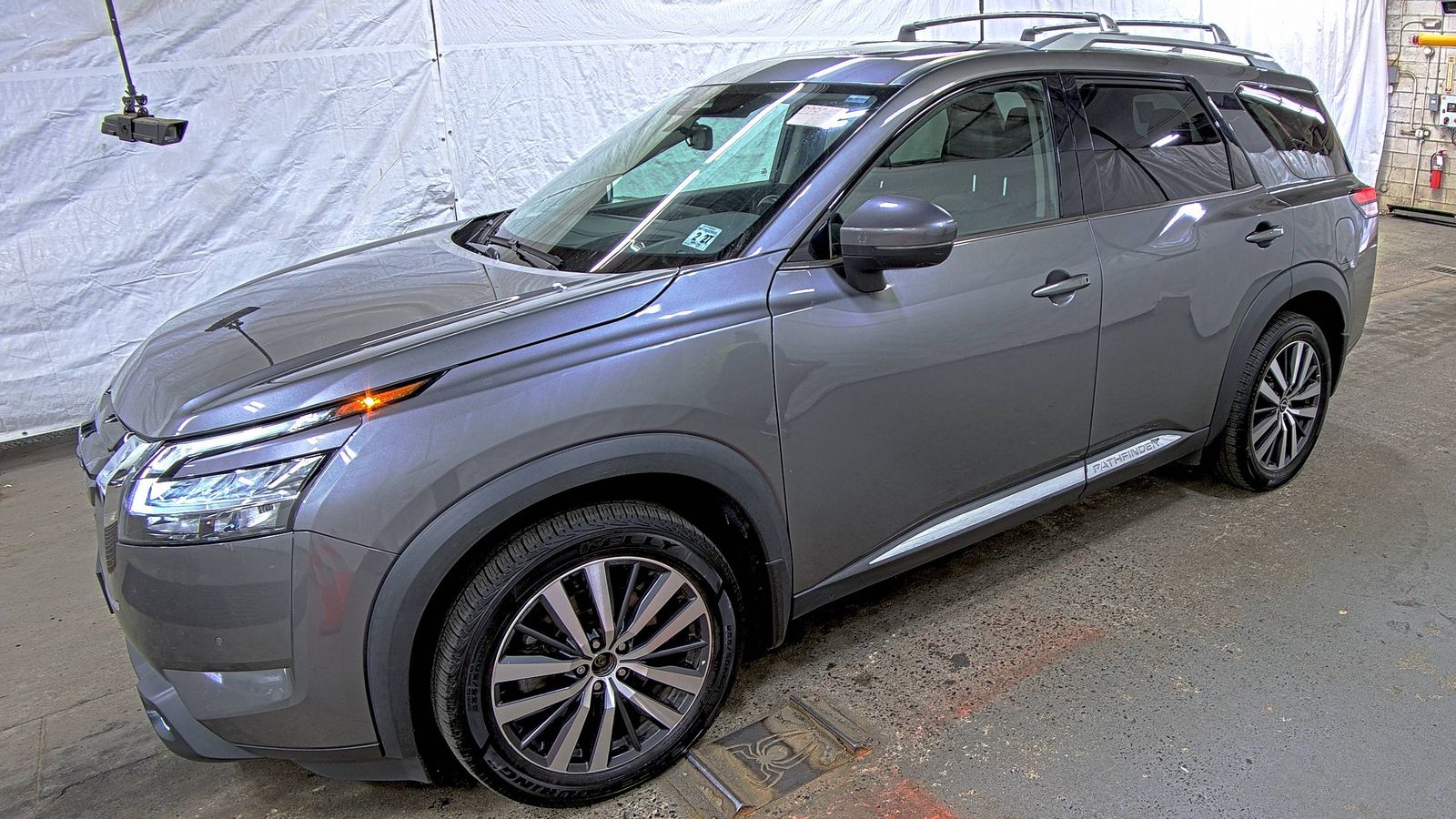 2022 Nissan Pathfinder Platinum AWD