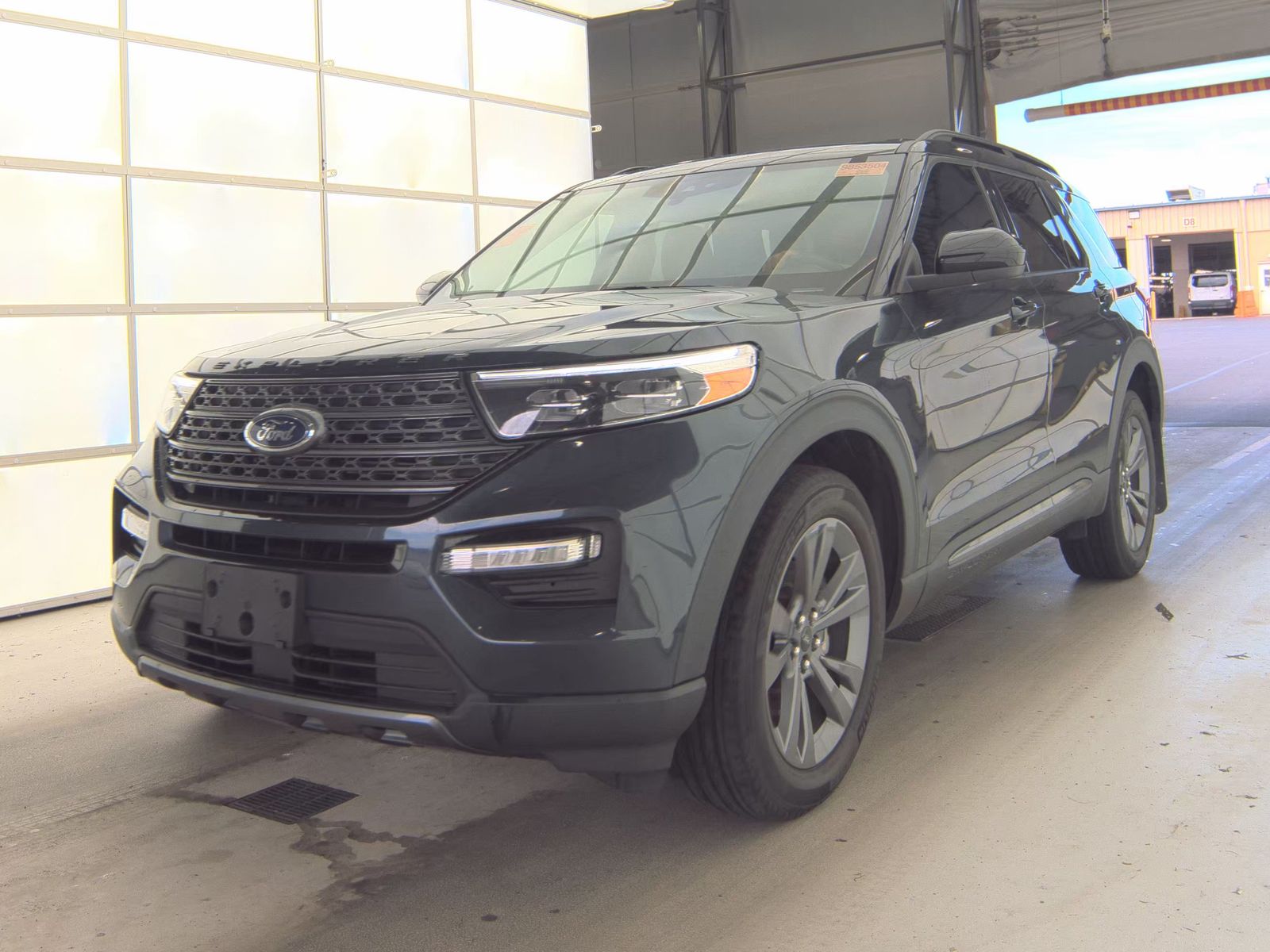 2023 Ford Explorer XLT AWD
